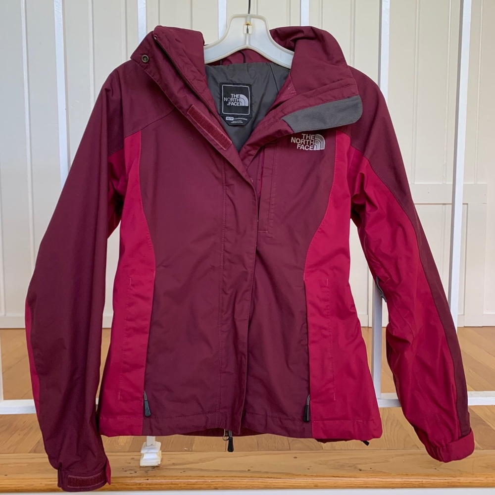 Women’s North Face Jacket